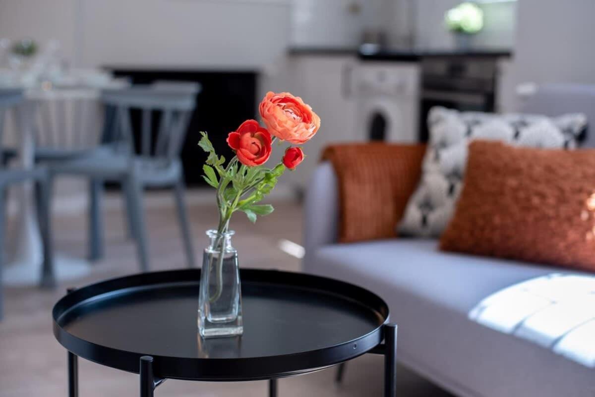 Super Central New Apartment With Air Conditioning, Budapest